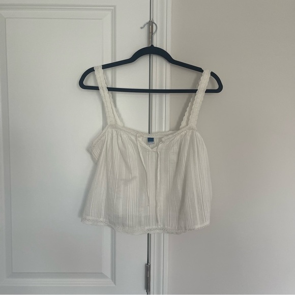 Old Navy Sleeveless Textured Dobby Top NWOT - Picture 3 of 8